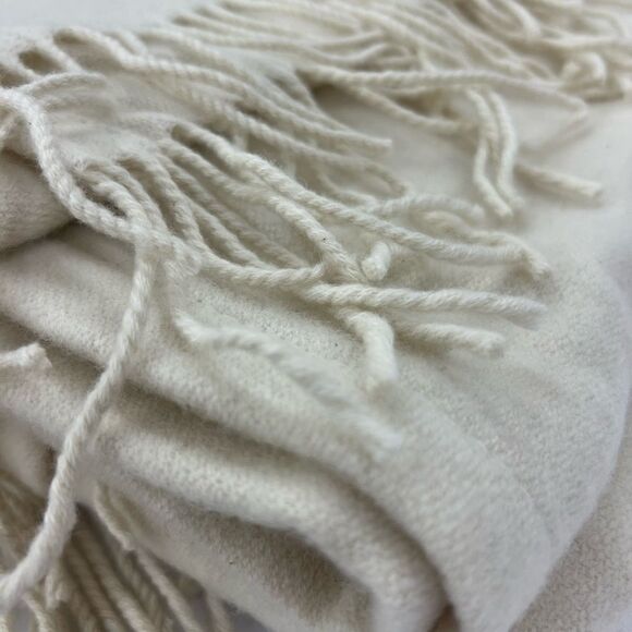 New The Company Store
Legends Luxury Lambswool Ivory Throw Blanket - Picture 5 of 7